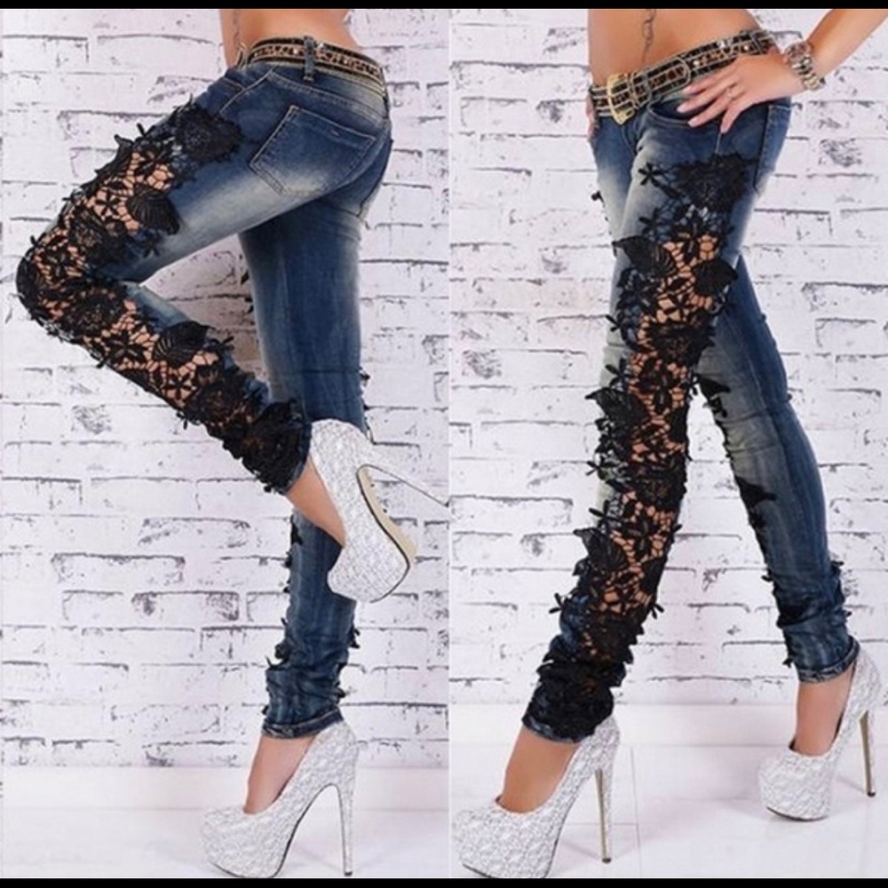 Skinny Distressed Jeans - Picture 5 of 8